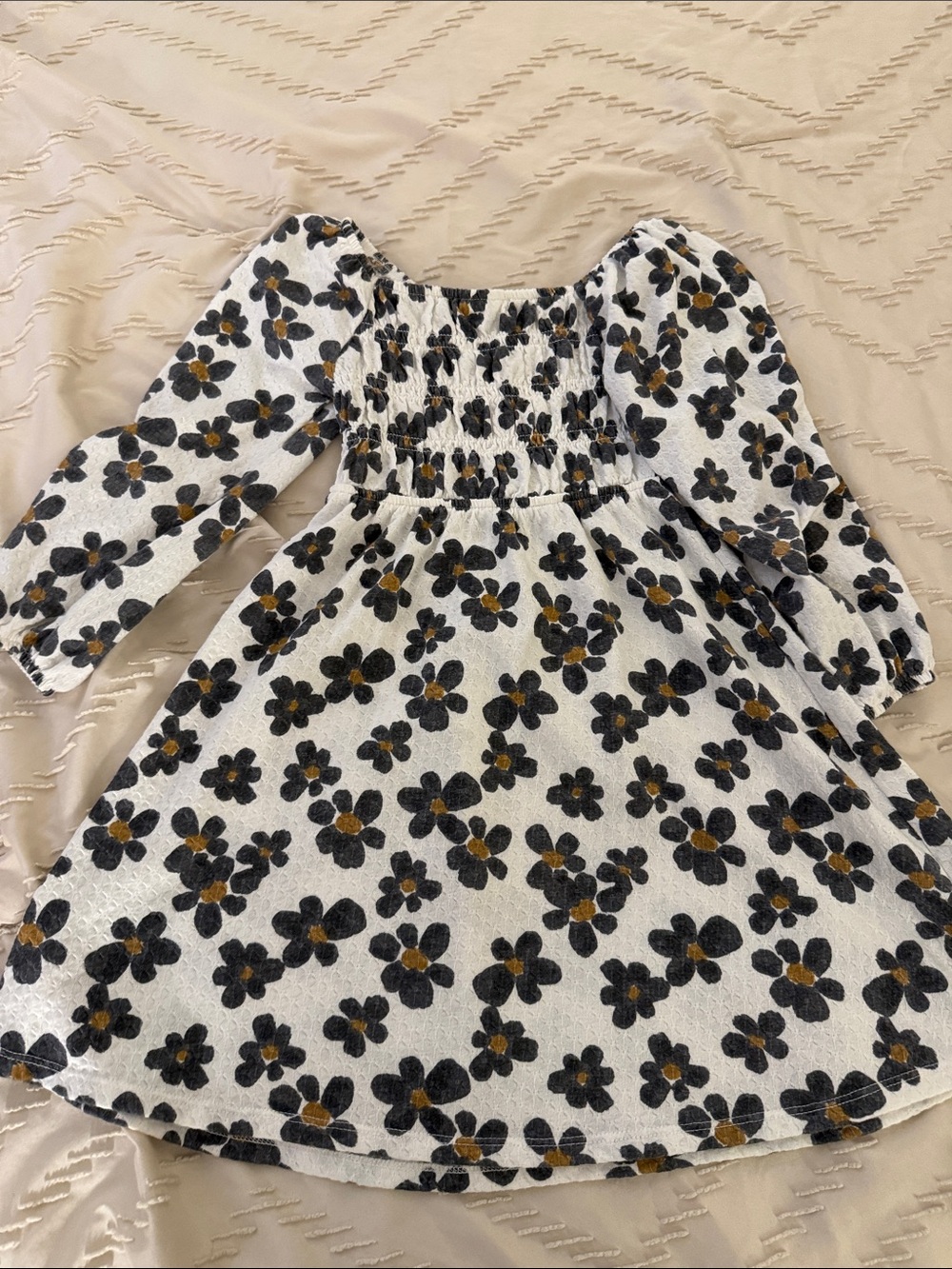 Girls White Floral Smocked Dress with Puff Sleeves - Picture 5 of 6
